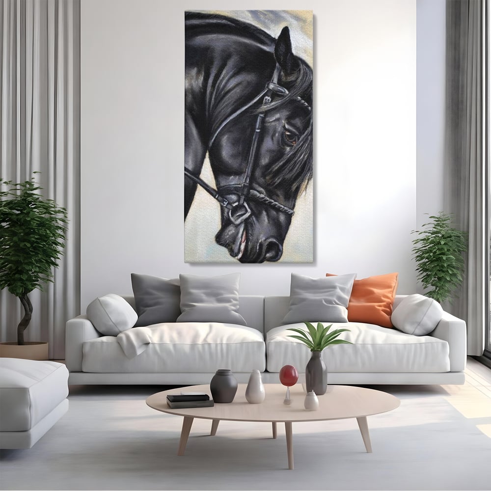 Tablou canvas cu tablou canvas cu pictura de armasar negru in profil, fara rama, pe sasiu de lemn, pe perete intr-un living